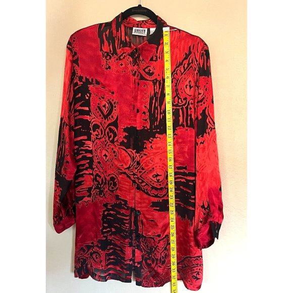 Chico's Design Sz 1 Red Black Floral Silk Top button Front Long Sleeve Split Hem - Picture 8 of 16